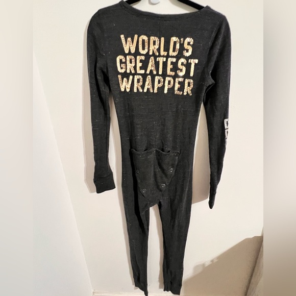 VS Pink Blinged sequin  PJ Onesie Christmas - Picture 8 of 11